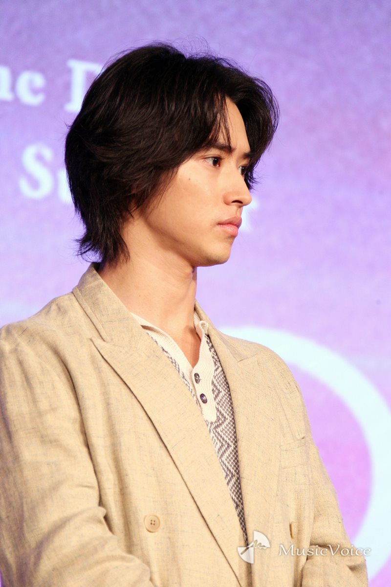 山崎賢人 過去は振り返らない 今を最高だと思って生きたい ニコニコニュース