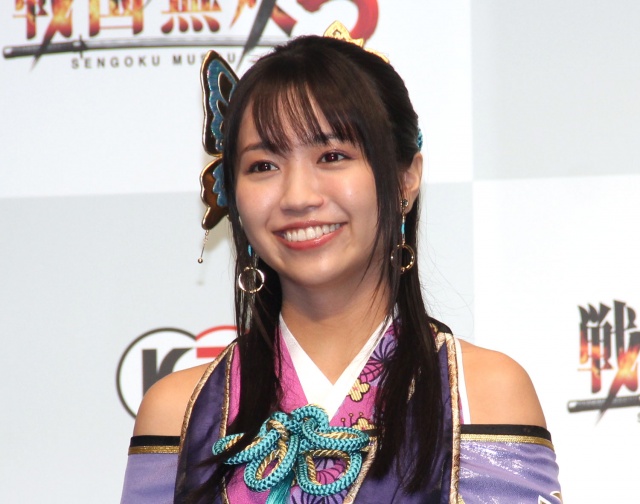 大原優乃 大胆に肩出し和装コスプレ 戦国無双 濃姫再現で照れ ふふふ ニコニコニュース