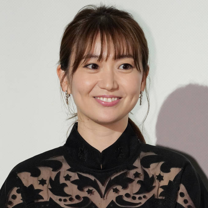 スタイル良すぎ 大島優子 美脚が覗くスリットドレスshotに絶賛の声 セクシーでオシャレ ニコニコニュース