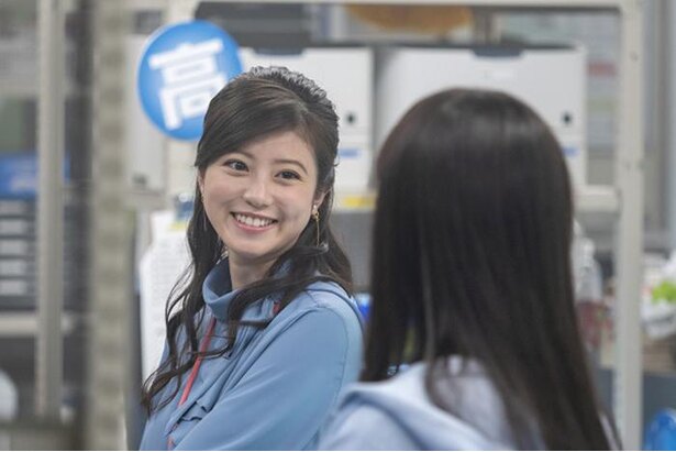 おかえりモネ 眼福 今田美桜 莉子 のガーリーな桜色ワンピ姿にファン沸騰 ニコニコニュース