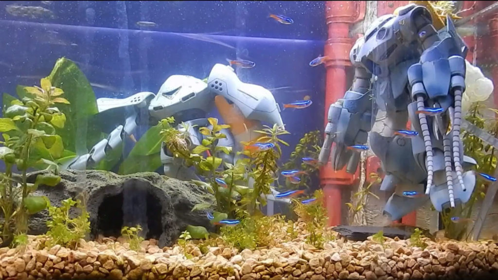 ガンプラを水槽に沈めたアクアリウム ニコニコニュース