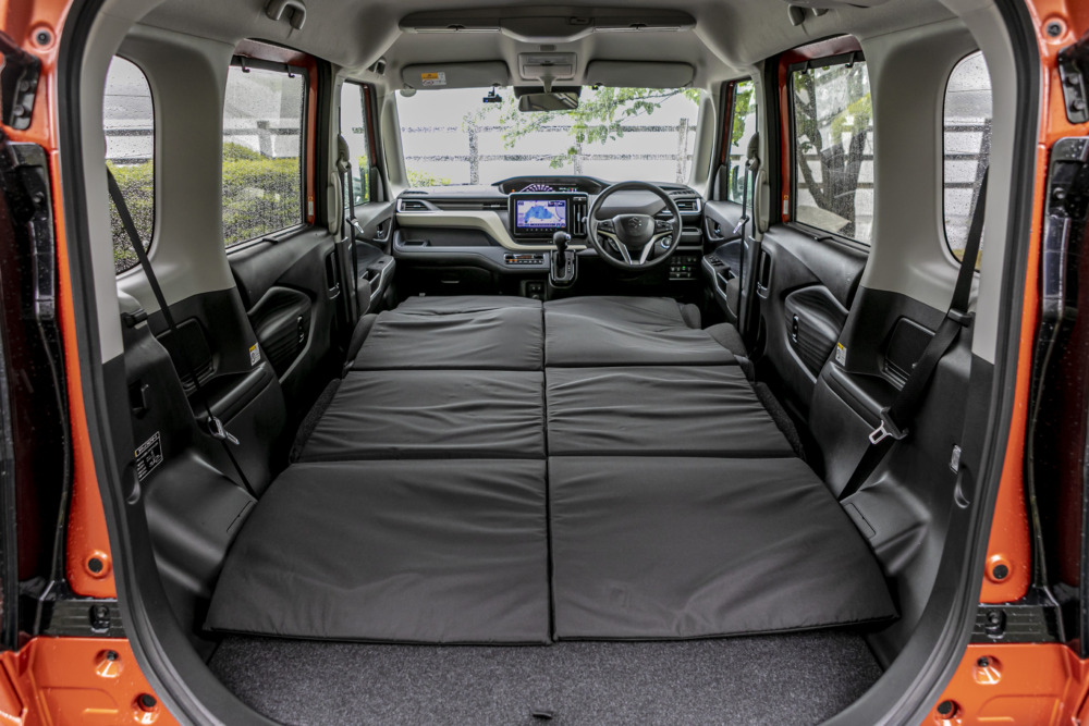 新型ソリオの車中泊 全長2 1m 純正アクセサリーの リラックスクッション ニコニコニュース