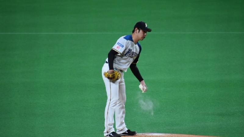 追いロジン で注目の日ハム 伊藤より前から ロジンの妖精 の愛称を持つ選手とは ニコニコニュース