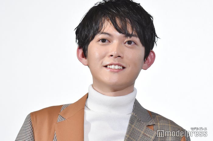 松丸亮吾 Sexy Zone佐藤勝利の初単独主演舞台は 行く予定 生放送でのメッセージに反響 ニコニコニュース
