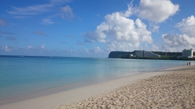 死ぬかと思った グアム旅行 体験談 姉妹で遊びすぎて熱中症 39度の高熱 空港で意識失う ニコニコニュース